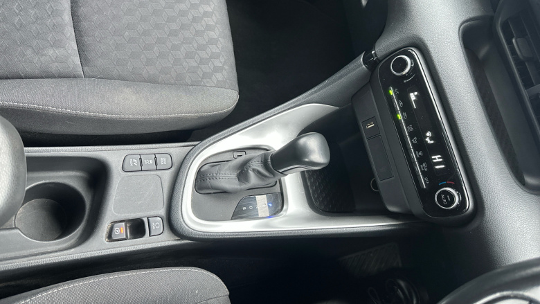 Toyota Yaris 1.5 Hybrid Design 5dr CVT Hybrid Hatchback